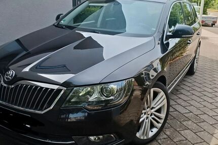 Skoda Superb 172.000 km 11.300 &euro; Pforzheim 75175