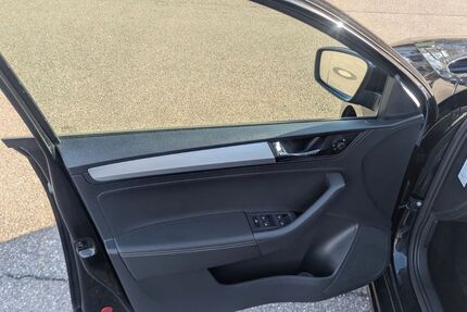 Skoda Rapid 65.435 km 9.000 &euro; Waiblingen 71336