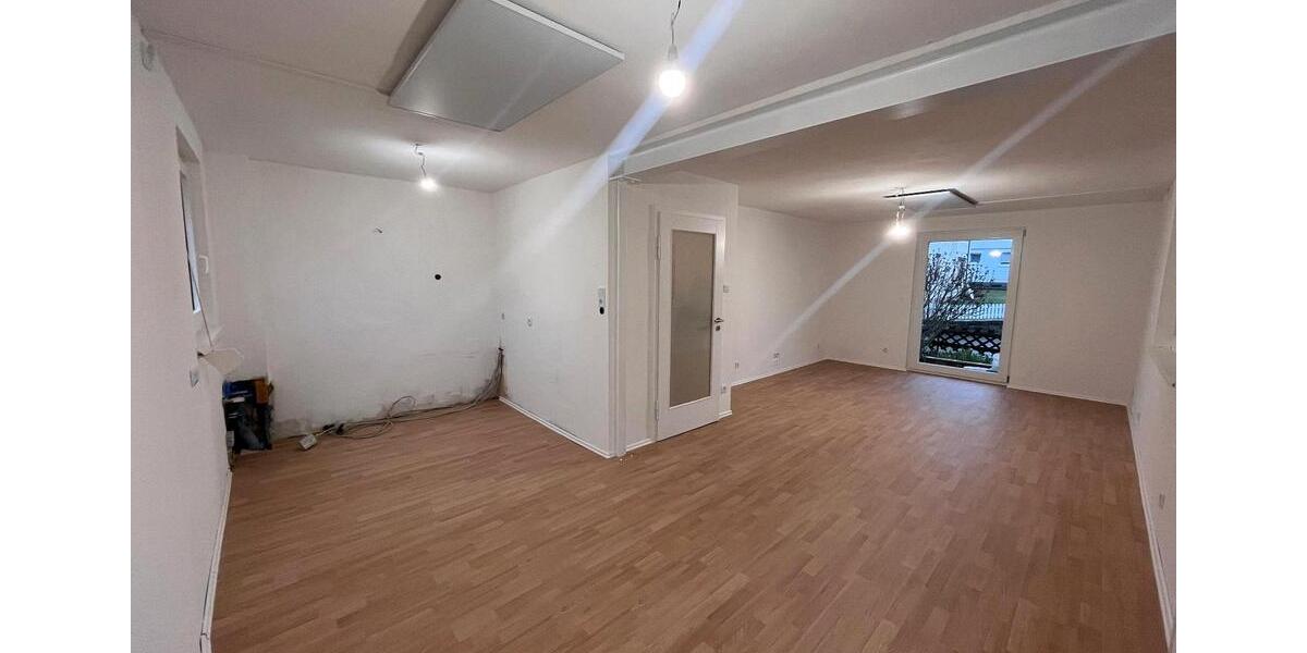 Erdgeschoßwohnung Sindelfingen Darmsheim - 3 Zimmer, 70 m&sup2;, 1.250&euro; | Angebot:25935934