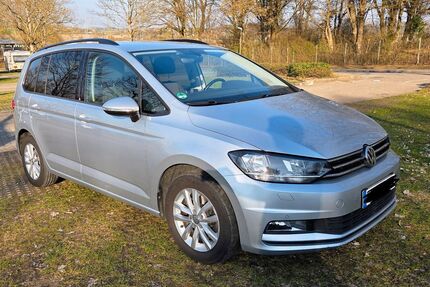 VW Touran 144.500 km 15.900 &euro; Oberboihingen 72644
