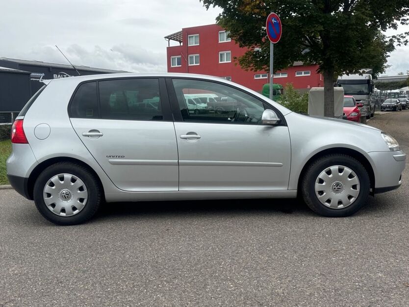 VW Golf 78.506 km 5.999 € Markgröningen 71706