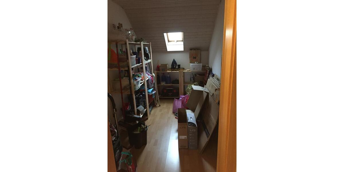 Dachgeschoßwohnung Rottenburg am Neckar - 3 Zimmer, 101 m&sup2;, 1.000&euro; | Angebot:27572669