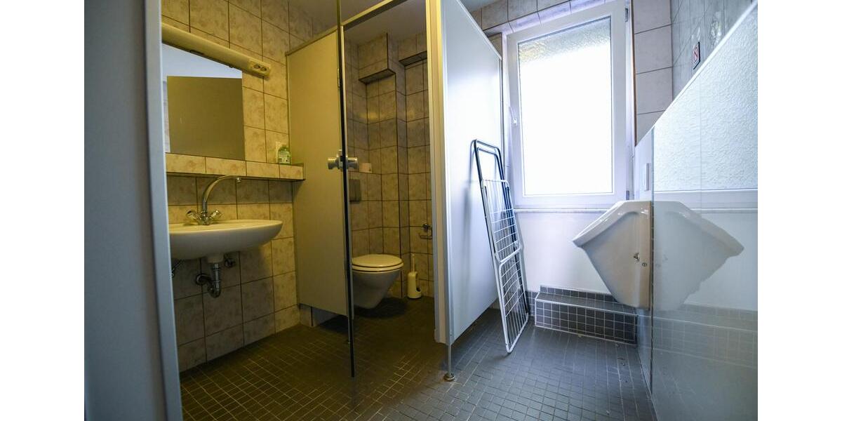 Mehrfamilienhaus, Wohnhaus Reutlingen Reutlingen-Betzingen - 18 Zimmer, 460 m&sup2;, 6.000&euro; | Angebot:24245162