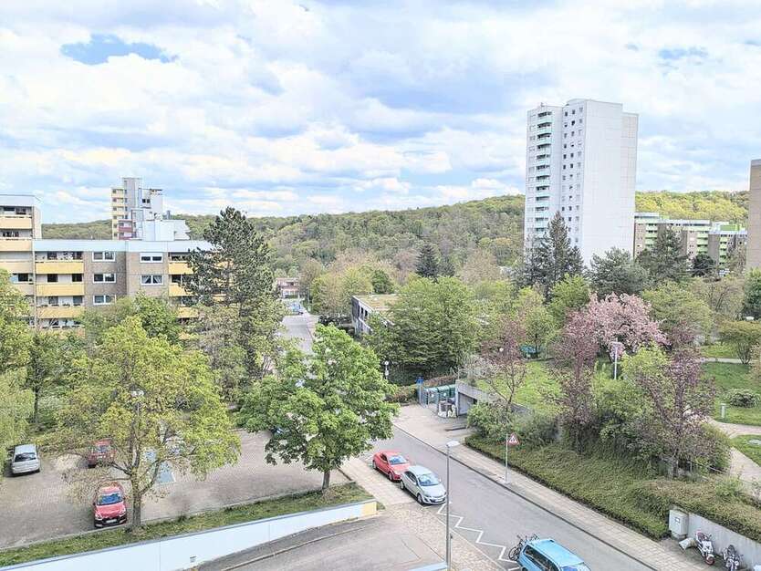 Wohnung zum Kaufen in Stuttgart 220.000 € 58 m²