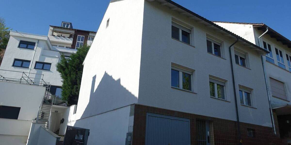 großzügiges 1-2 Familienhaus in zentraler Lage 7 zimmer