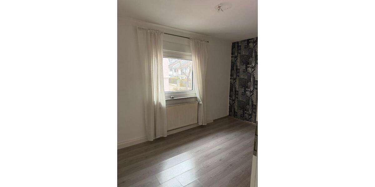 Etagenwohnung Ludwigsburg Hoheneck - 4 Zimmer, 83 m&sup2;, 299.000&euro; | Angebot:26621650
