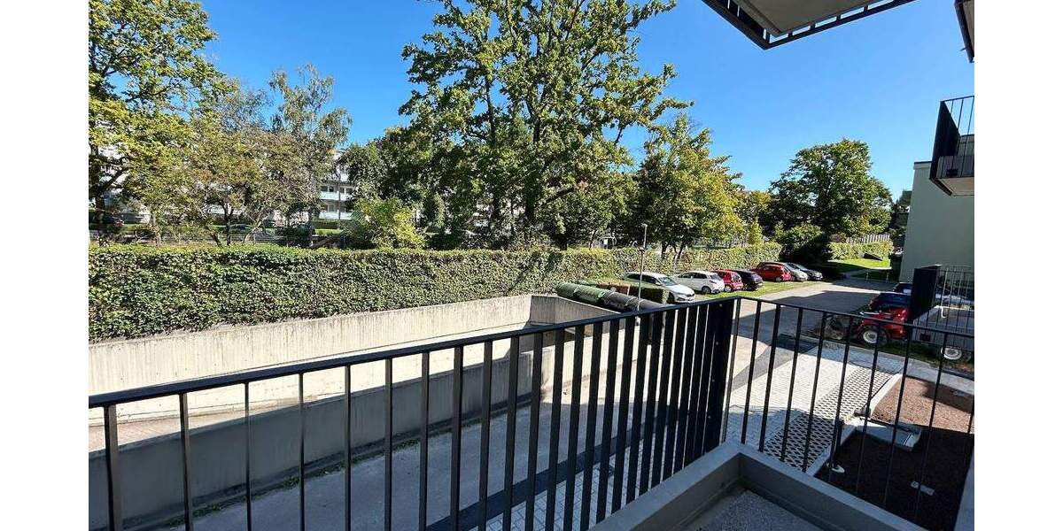 Etagenwohnung Stuttgart Untertürkheim - 2 Zimmer, 70 m&sup2;, 1.280&euro; | Angebot:23059547