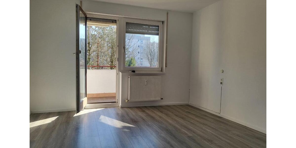 Etagenwohnung Esslingen am Neckar Pliensauvorstadt - 3.5 Zimmer, 82 m&sup2;, 327.900&euro; | Angebot:26400604