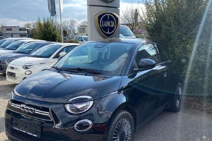 Fiat 500e 15.300 km 19.490 &euro; Asperg 71679