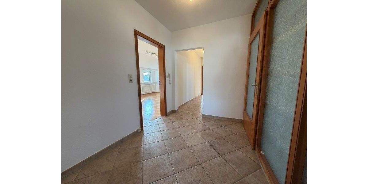 Etagenwohnung Wannweil - 4 Zimmer, 108 m&sup2;, 1.100&euro; | Angebot:24843858