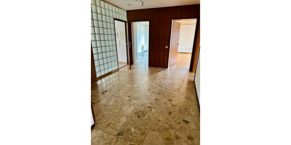 Erdgeschoßwohnung Calw - 4 Zimmer, 147 m&sup2;, 1.176&euro; | Angebot:26136041