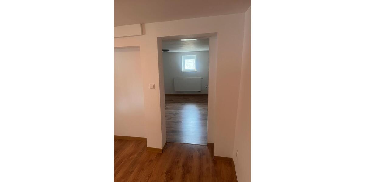Etagenwohnung Gäufelden - 3 Zimmer, 80 m&sup2;, 1.100&euro; | Angebot:25725056