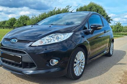 Ford Fiesta 112.000 km 4.490 € Neustetten 72149