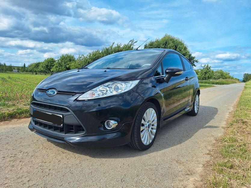 Ford Fiesta 112.000 km 4.490 € Neustetten 72149