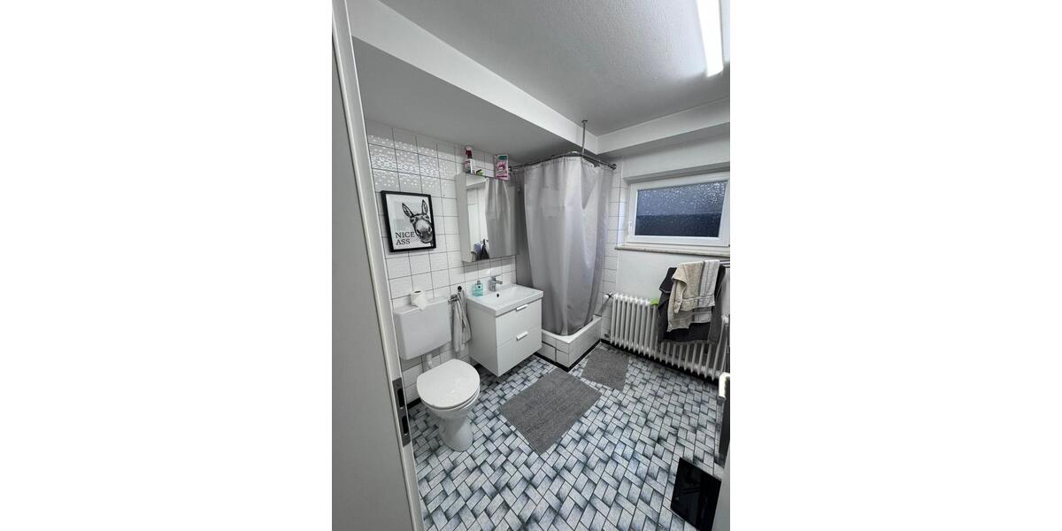 Etagenwohnung Reutlingen Altenburg - 2 Zimmer, 64 m&sup2;, 180.000&euro; | Angebot:24371377