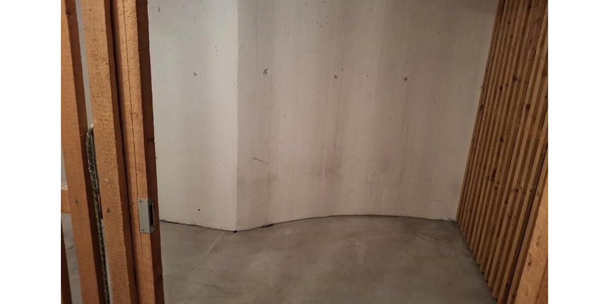 Etagenwohnung Filderstadt - 1.5 Zimmer, 35 m&sup2;, 175.000&euro; | Angebot:26441173