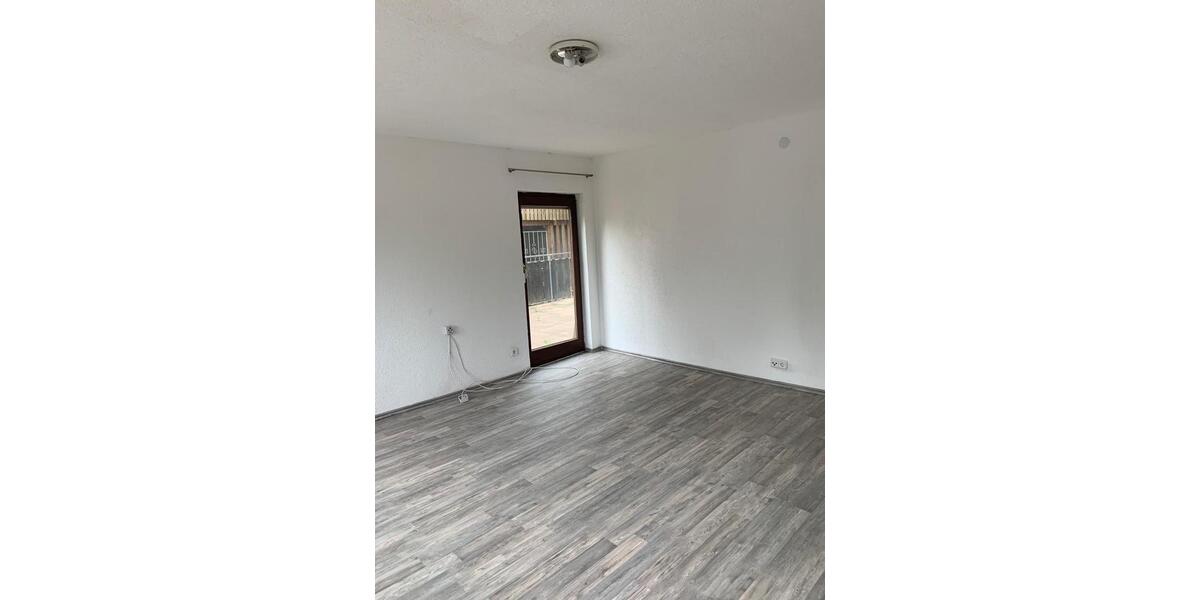 Etagenwohnung Sindelfingen Darmsheim - 3 Zimmer, 90 m&sup2;, 1.250&euro; | Angebot:25436797