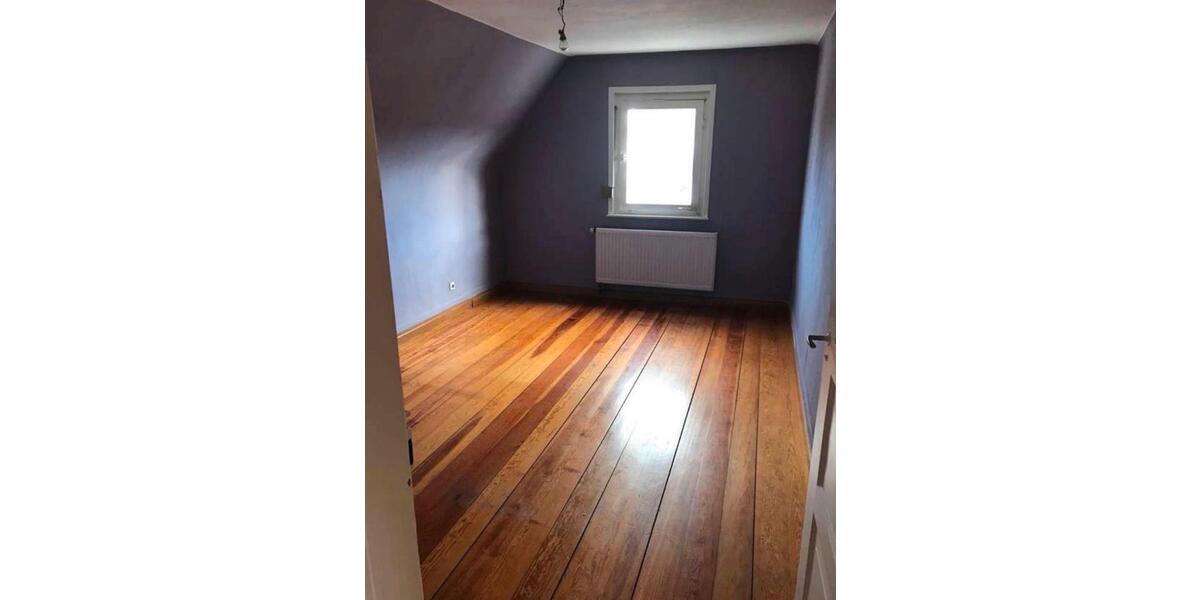 Mehrfamilienhaus, Wohnhaus Metzingen - 9 Zimmer, 240 m&sup2;, 690.000&euro; | Angebot:24256431