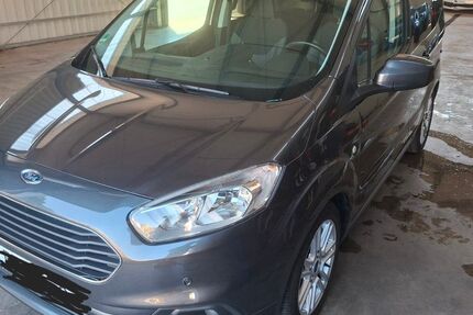 Ford Tourneo Courier 64.000 km 12.499 &euro; Reutlingen 72762