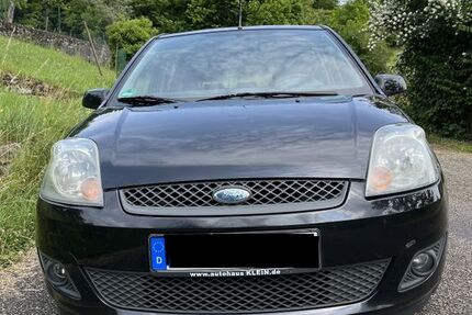 Ford Fiesta 235.220 km 1.900 &euro; Stuttgart 70599