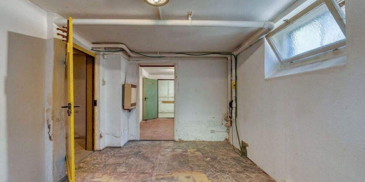 Mehrfamilienhaus, Wohnhaus Stuttgart Zuffenhausen - 1 Zimmer, 276 m&sup2;, 850.000&euro; | Angebot:24698281