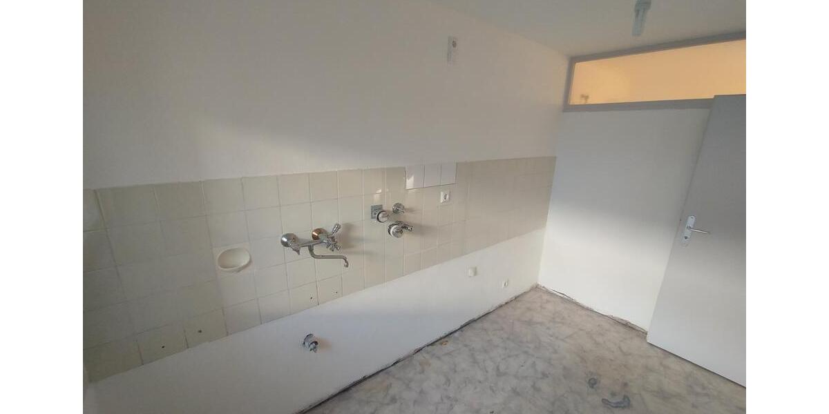 Erdgeschoßwohnung Stuttgart Luginsland - 1 Zimmer, 28 m&sup2;, 110.000&euro; | Angebot:24803430