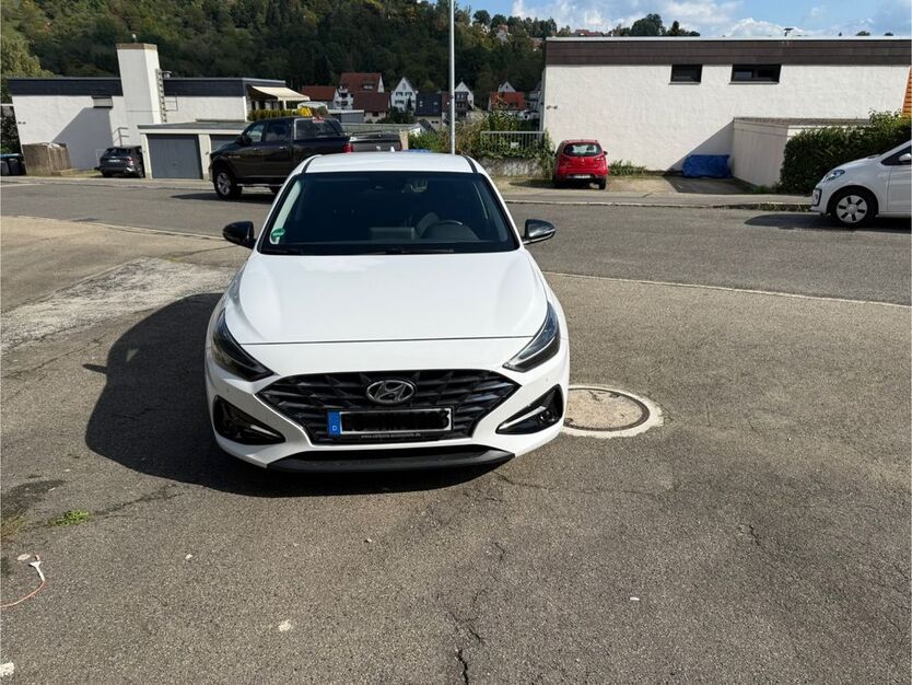 Hyundai i30 117.777 km 15.100 € Esslingen am Neckar 73733