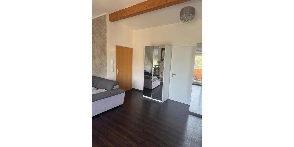 Einfamilienhaus Kornwestheim - 3 Zimmer, 80 m&sup2;, 1.600&euro; | Angebot:25151260