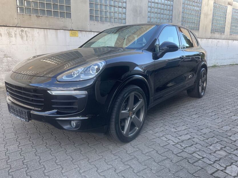 Porsche Cayenne 150.000 km 34.950 € Gerlingen 70839