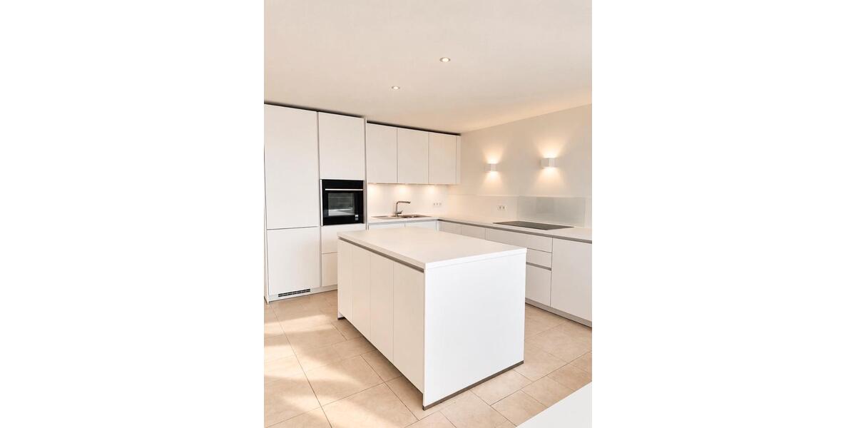 Etagenwohnung Tübingen Lustnau - 4.5 Zimmer, 165 m&sup2;, 2.490&euro; | Angebot:27542710