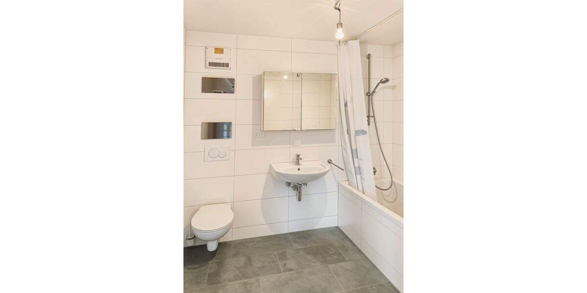 Etagenwohnung Reutlingen Innenstadt - 2 Zimmer, 66 m&sup2;, 289.000&euro; | Angebot:25751226