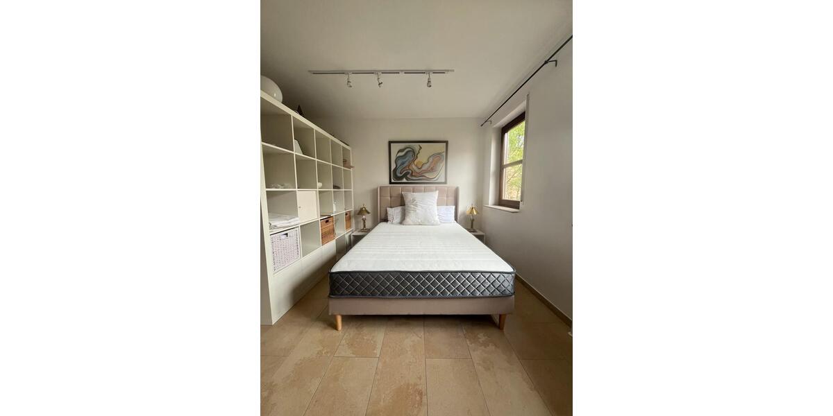 Etagenwohnung Stuttgart Lehen - 1.5 Zimmer, 28 m&sup2;, 900&euro; | Angebot:26550362