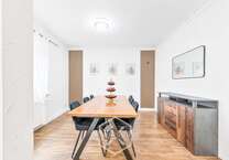 Wohnung zum Kaufen in Stuttgart 360.000 € 95 m²