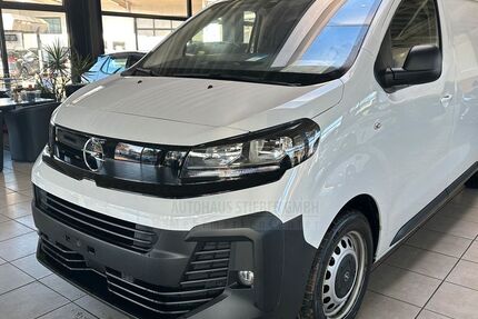 Opel Vivaro 26.200 km 25.480 € Stuttgart 70439