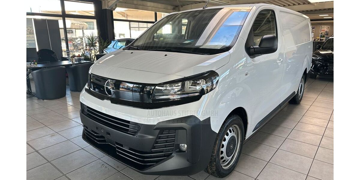 Opel Vivaro 26.200 km 25.480 € Stuttgart 70439