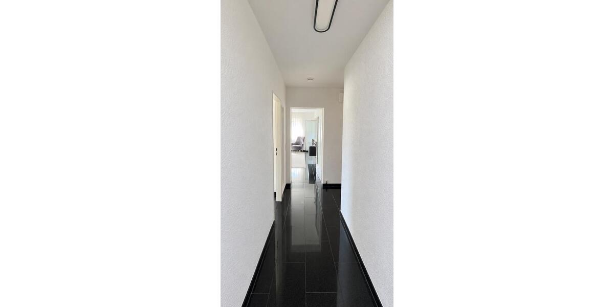 Etagenwohnung Esslingen am Neckar Brühl - 4 Zimmer, 101 m&sup2;, 1.650&euro; | Angebot:27550300
