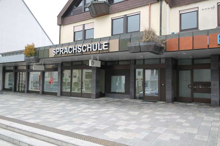 Büro in Sersheim 1.580 € 131 m²