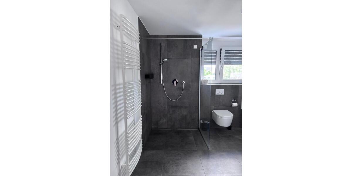 Dachgeschoßwohnung Leonberg - 3 Zimmer, 95 m&sup2;, 610.000&euro; | Angebot:26987256