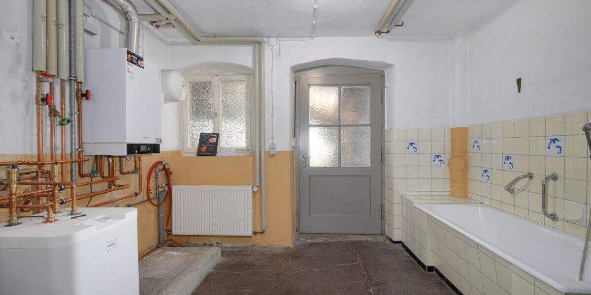 Mehrfamilienhaus, Wohnhaus Mühlacker - 9 Zimmer, 189 m&sup2;, 540.000&euro; | Angebot:24860329