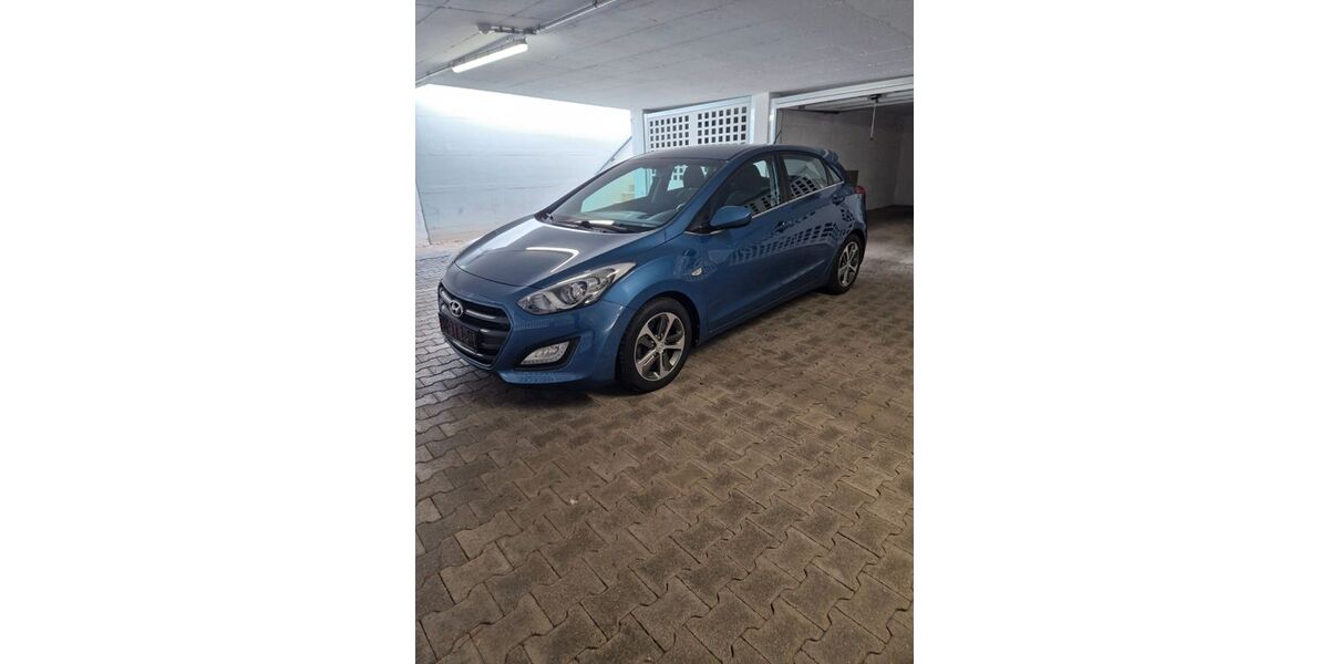 Hyundai i30 48.500 km 11.300 &euro; Böblingen 71032