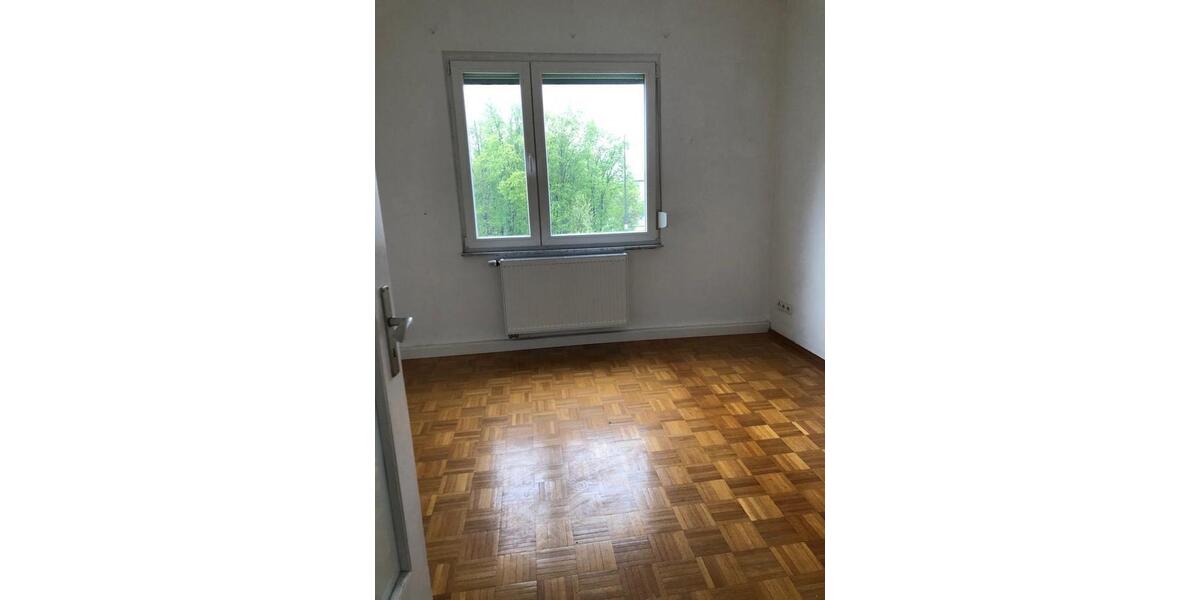 Etagenwohnung Reutlingen Sondelfingen - 4 Zimmer, 97 m&sup2;, 1.200&euro; | Angebot:27599878