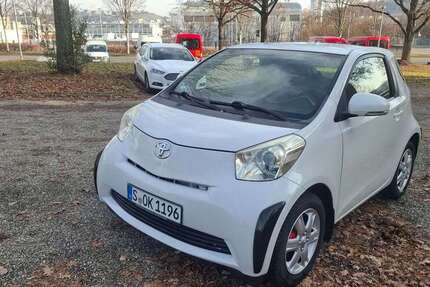 Toyota iQ 178.000 km 3.699 &euro; Stuttgart 70469