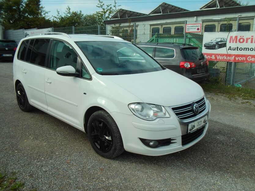 VW Touran 166.000 km 4.990 € Waiblingen (bei Stuttgart) 71332
