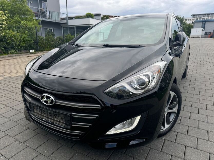 Hyundai i30 60.000 km 13.980 € Holzgerlingen 71088