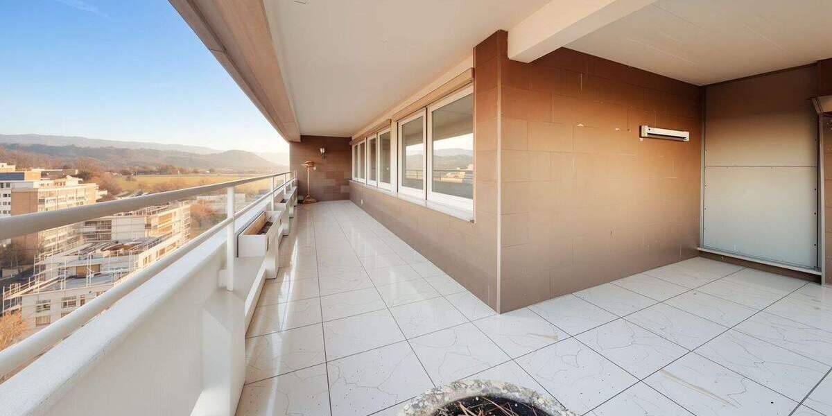 Etagenwohnung Metzingen - 6 Zimmer, 153 m&sup2;, 349.000&euro; | Angebot:24622101