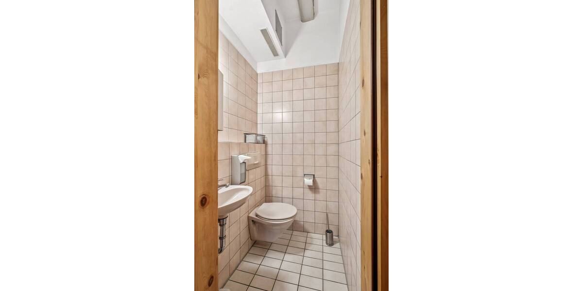 Etagenwohnung Ludwigsburg Oßweil - 3 Zimmer, 100 m&sup2;, 299.000&euro; | Angebot:24113627