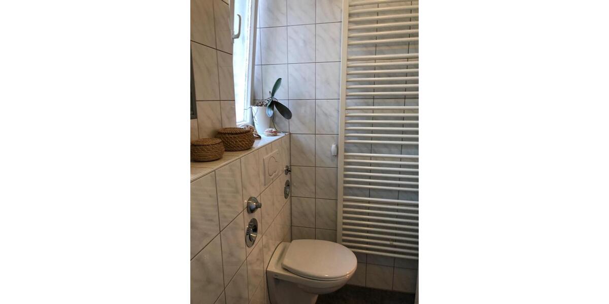 Dachgeschoßwohnung Stuttgart Lehen - 3 Zimmer, 84 m&sup2;, 1.450&euro; | Angebot:25806194
