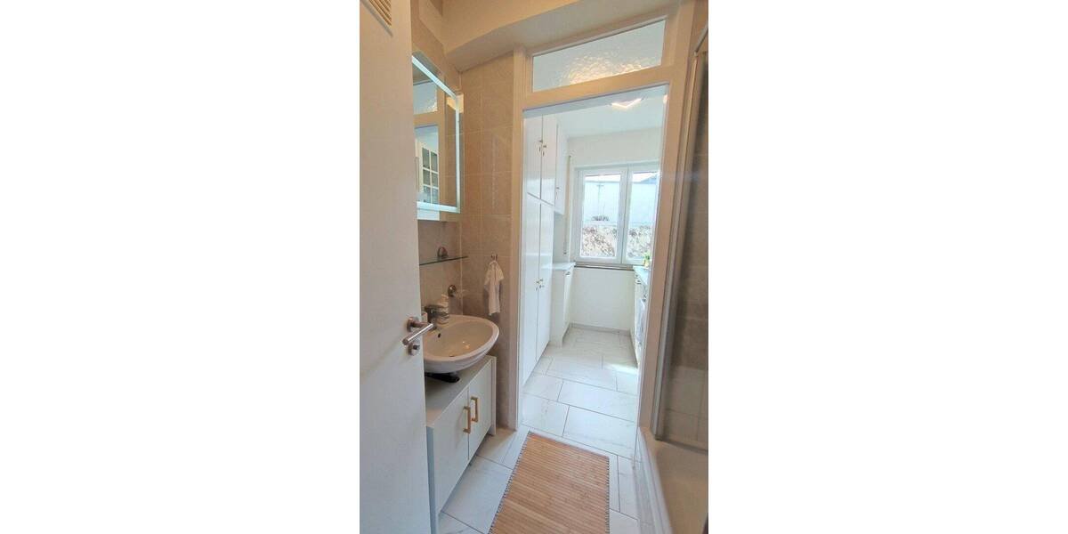 Etagenwohnung Stuttgart Mitte - 2 Zimmer, 37 m&sup2;, 1.250&euro; | Angebot:26819304