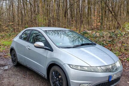 Honda Civic 162.000 km 2.250 &euro; Mühlacker 75417