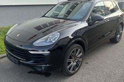 Porsche Cayenne 150.000 km 39.600 € Sindelfingen 71069
